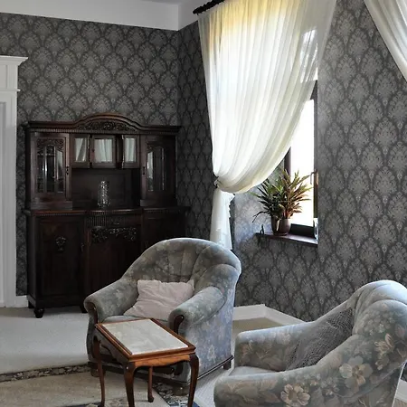 Folwark Goscino-dwor Couette-café *