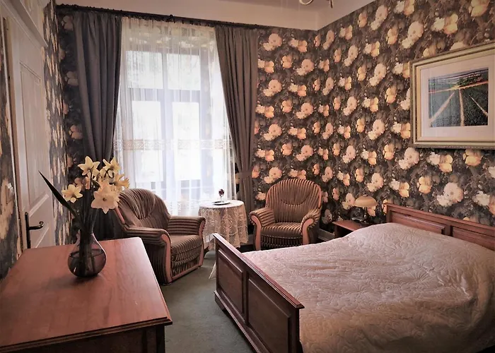 Folwark Goscino-dwor Bed & Breakfast