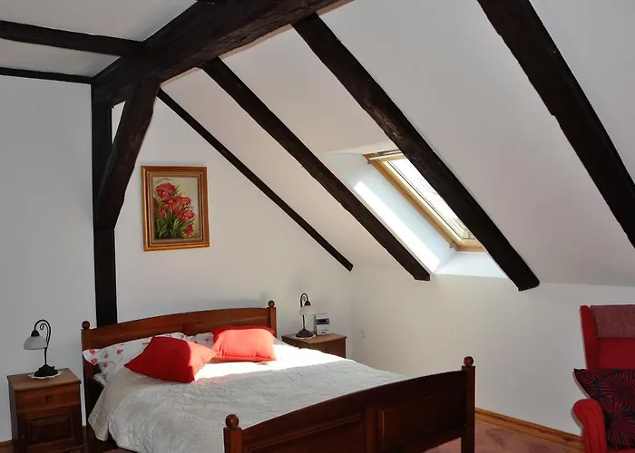 Folwark Goscino-dwor Bed & Breakfast Gościno