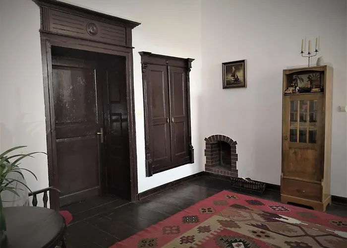 Folwark Goscino-dwor Bed & Breakfast Gościno