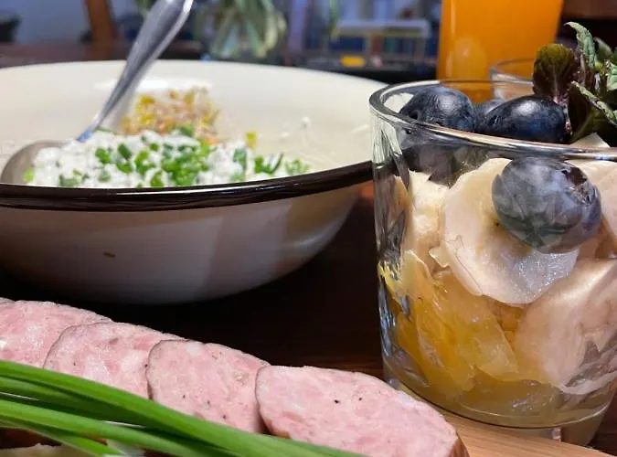 Folwark Goscino-dwor Bed & Breakfast